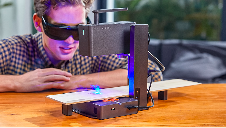 A Portable Laser Engraving Machine That Ordinary People Can Use